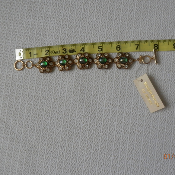 Amrita Singh Bracelet 18k Gold plated - Picture 2 of 3